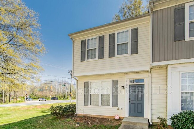 Building Photo - 3109 Nevin Pl Dr