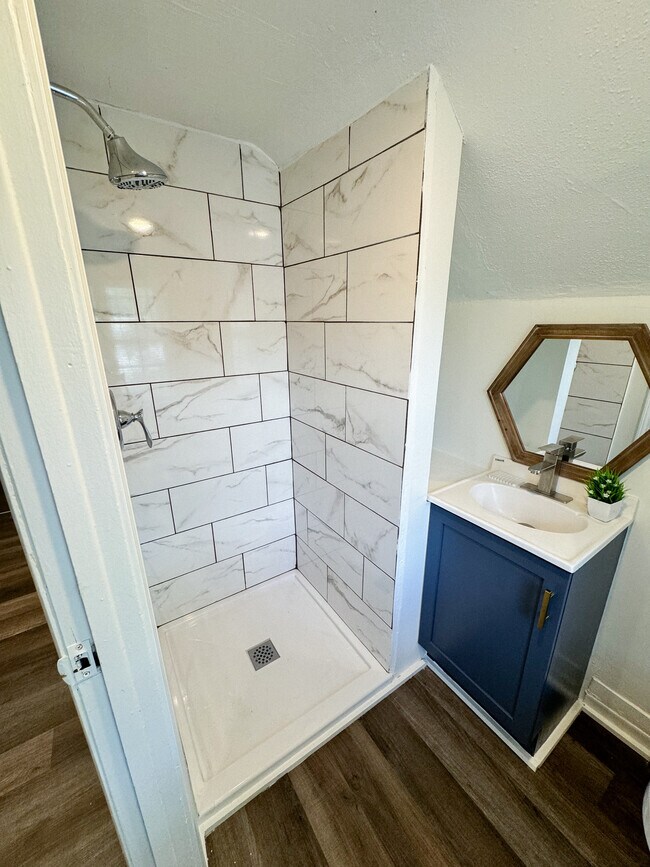 Foto del edificio - 3120 Cottage Grove Ave