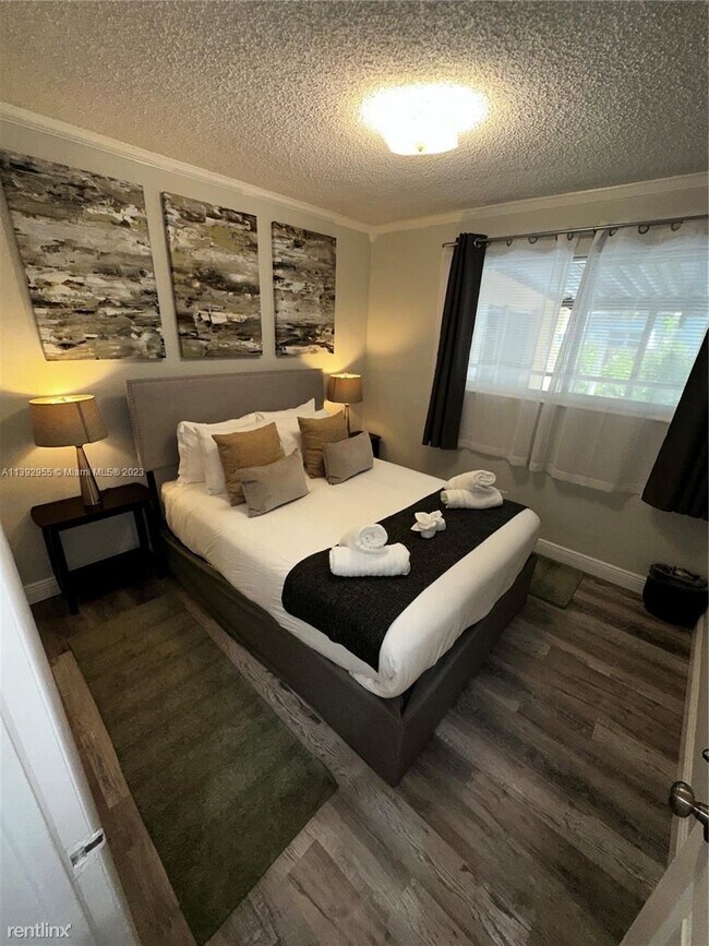 Foto del edificio - 4 br, 2 bath House - 3201 SW 21st St