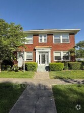 Building Photo - 707 E Unaka Ave