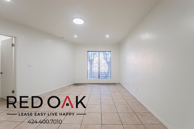 Foto del edificio - 10301 Long Beach Blvd