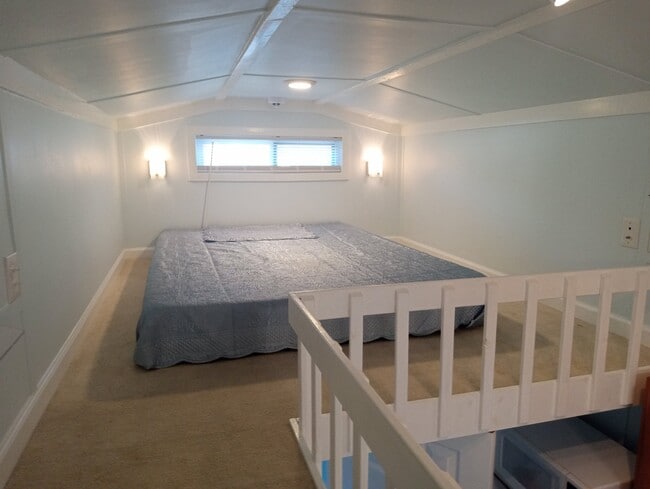 Building Photo - 1340 Pinyon Pl