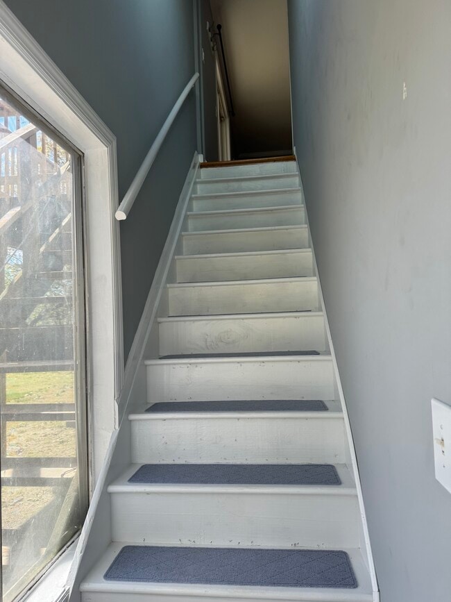 Building Photo - 25 Glenmere Ln