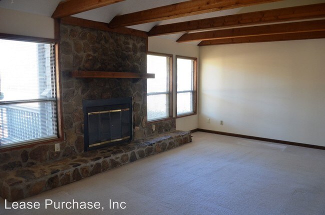 Building Photo - 6137 Pine Dale Ln