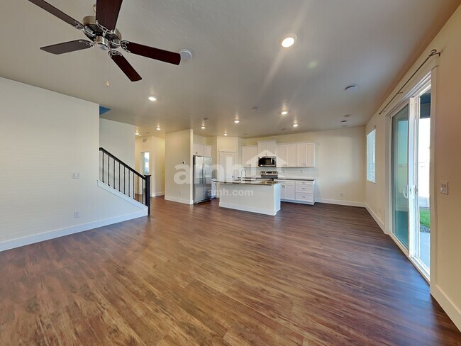 Foto del edificio - 1064 S Moorside Ave