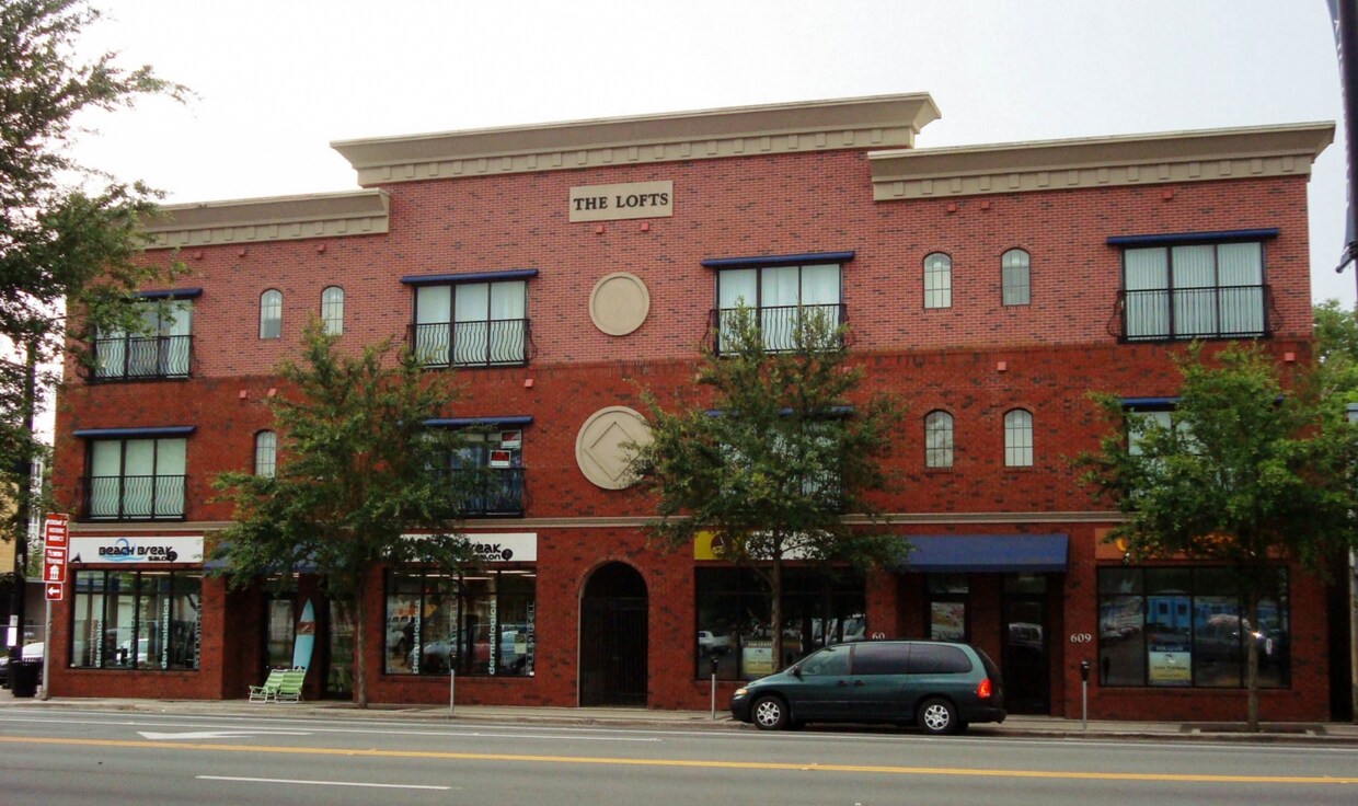 The West University Lofts - 20 SW 6th St