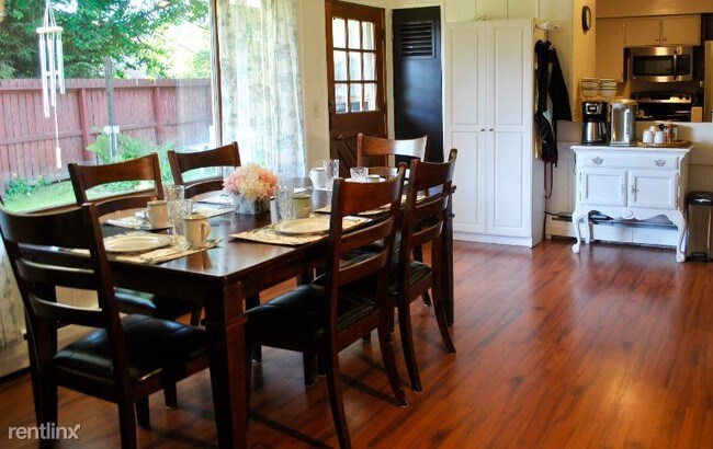 Foto del edificio - 4 br, 2 bath House - 2175 Cascade St