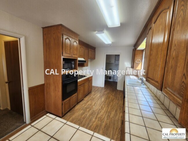 Foto del edificio - Great South Salinas Home Available Now! 3 ...