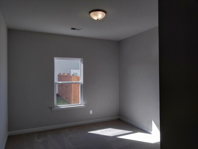 Building Photo - 315 Palio Court