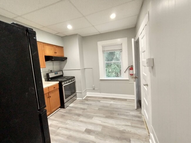Building Photo - 167 Wilkinson Ave