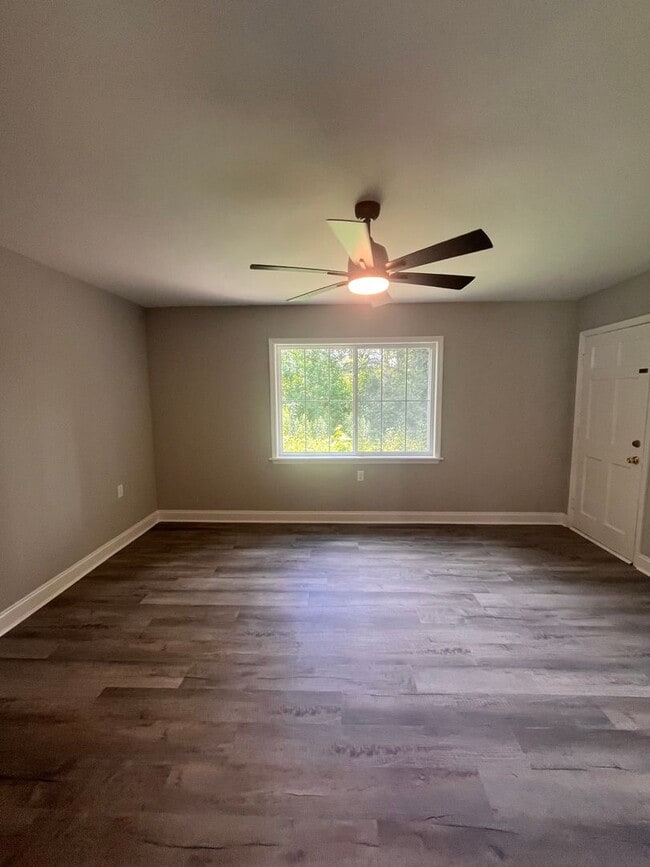 Building Photo - 3111 Sundance Cir