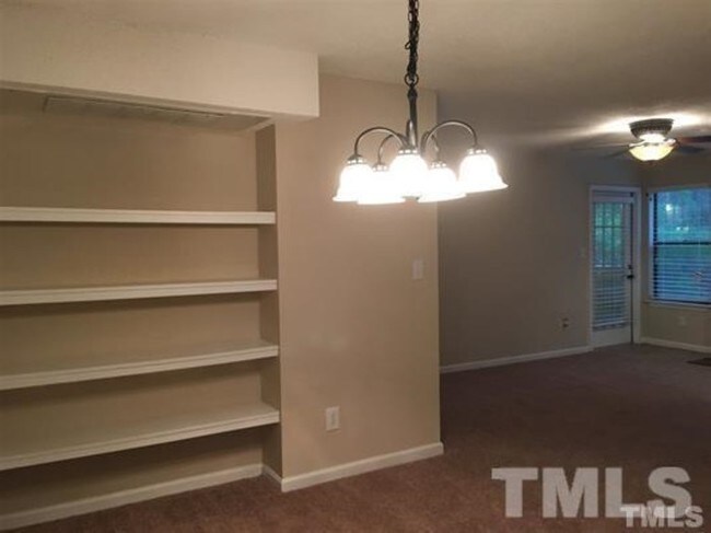 Building Photo - 600 Audubon Lake Dr