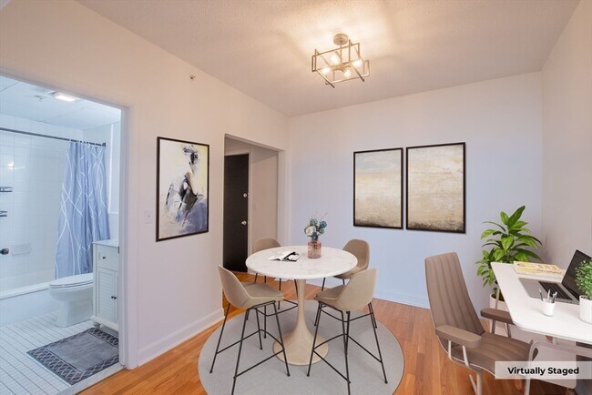 Building Photo - 285 Lynn Shore Dr