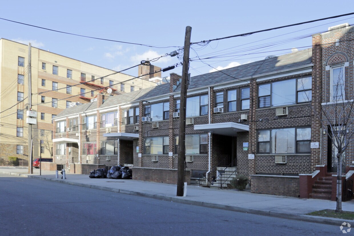 90-09 169th st - 9003-90-09 169th St