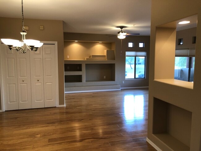 Building Photo - 9100 E Raintree Dr