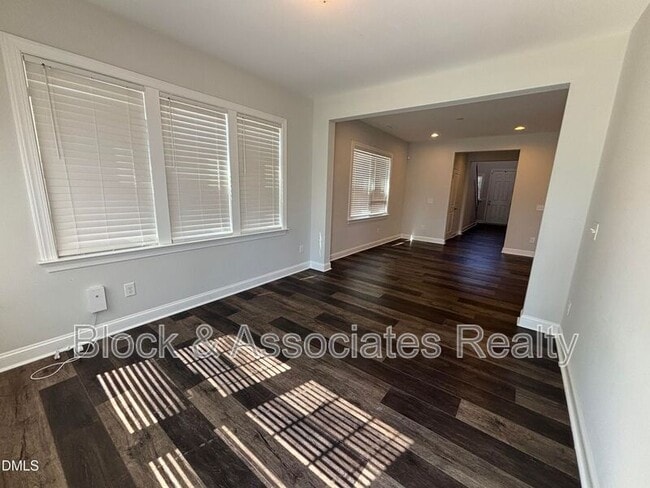 Building Photo - 1180 Canyon Shadows Ct