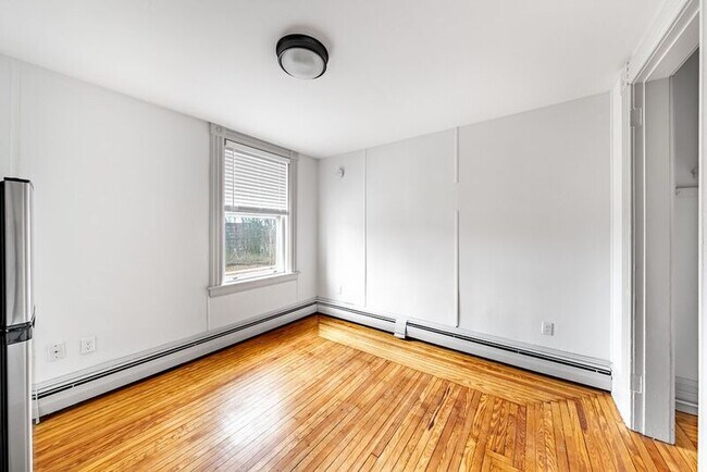 Foto del edificio - 245 Clinton St