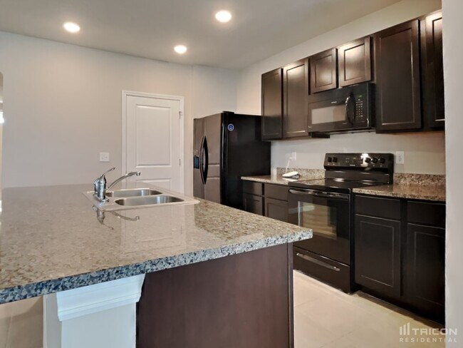 Building Photo - 5035 Willow Breeze Way Palmetto FL