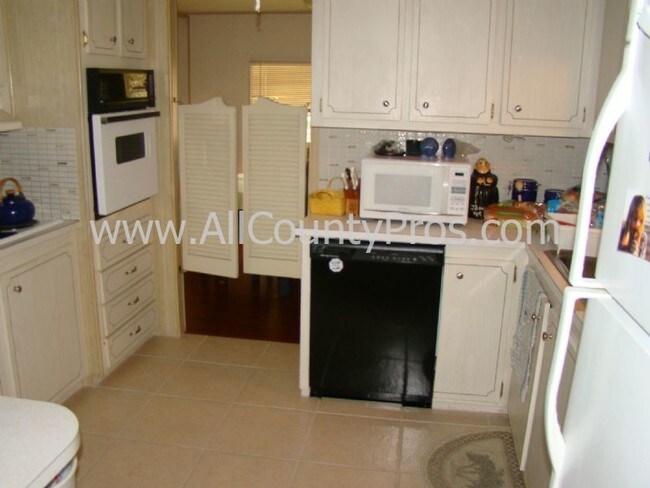 Foto del edificio - 107 52nd Avenue Dr E