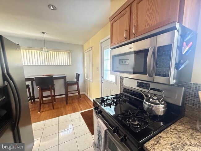 Foto del edificio - 4116 Ellis St
