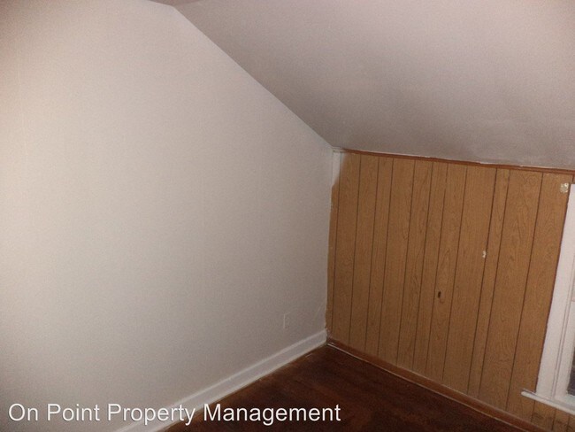 Foto del edificio - 2 br, 1 bath Apartment - 217 N. 1st St.