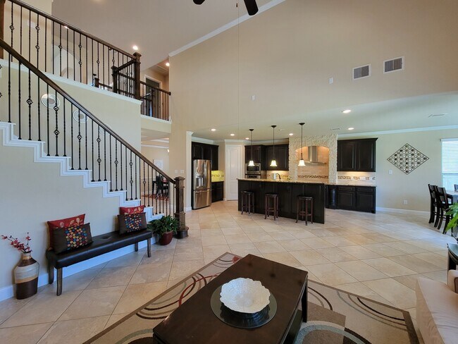 Foto del edificio - 715 Charleston Heights Ln