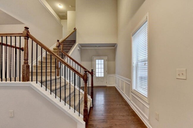 Building Photo - 5166 Apple Grove Rd NE