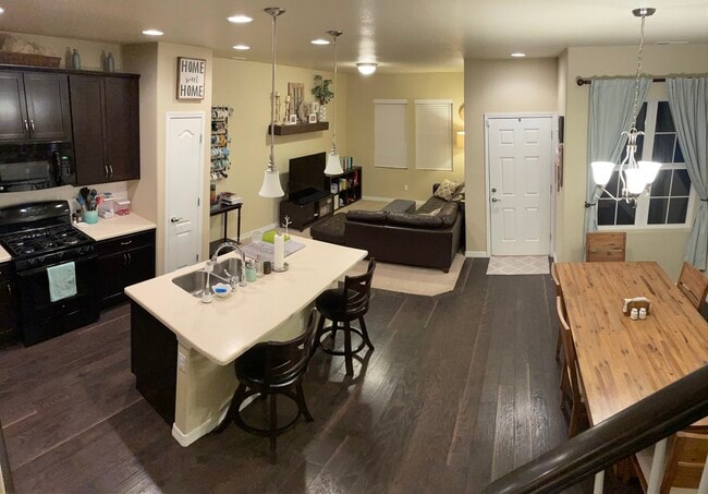 Photo - 1728 Portland Gold Dr (Colorado Springs, CO) Townhome