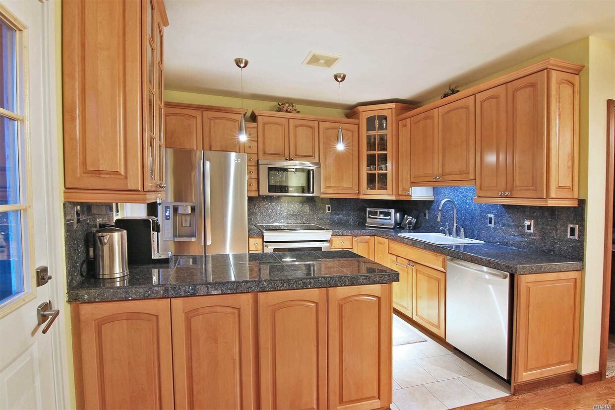 Foto principal - 54-31 71st St