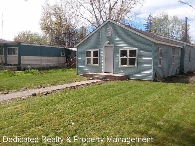 Building Photo - 3 br, 1 bath House - 310 Avenue E.