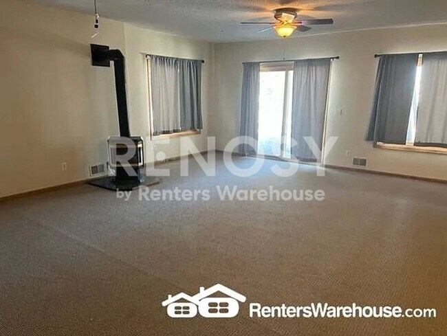 Foto del edificio - 7854 9th St N