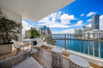 Building Photo - 701 Brickell Key Blvd
