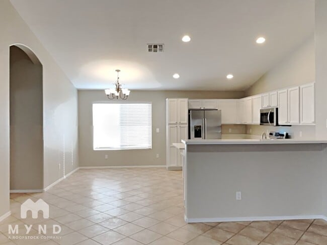 Building Photo - 813 S 125th Ave