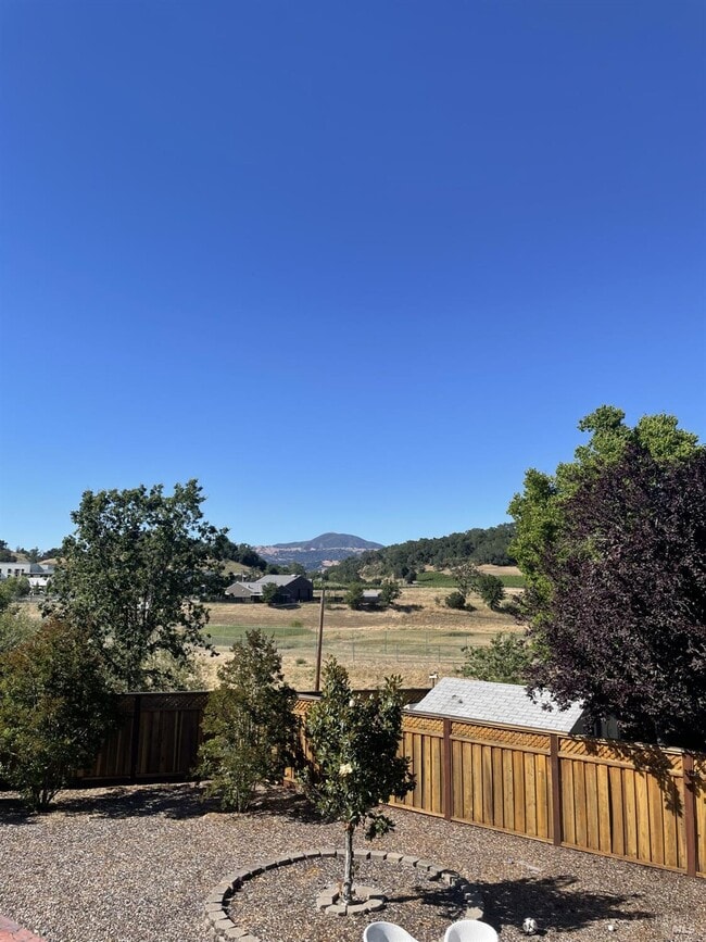 Foto del edificio - 203 Spur Ridge Ln