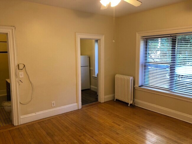 Foto del edificio - 1470 Beacon St