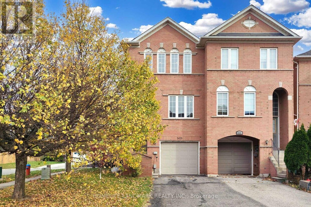 Primary Photo - 2423 Ravinebrook Crescent