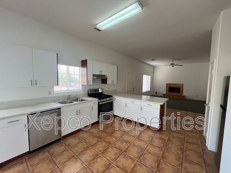 Foto principal - 53750 Avenida Alvarado