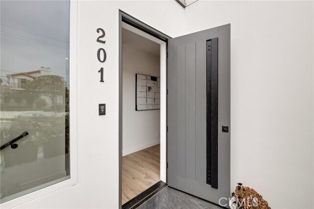 Building Photo - 201 S Juanita Ave