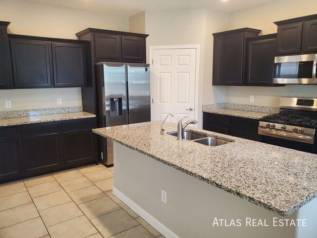 Building Photo - 12102 E Metz Dr