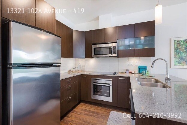 Photo du bâtiment - Studio Suite in the Heart of Surrey