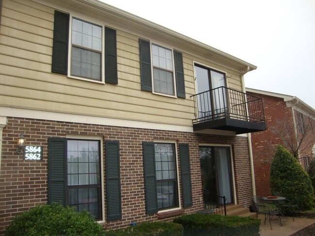 Photo - Townhome near I-65/Nashville