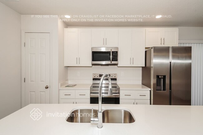 Foto del edificio - 3 Rockwell Ln