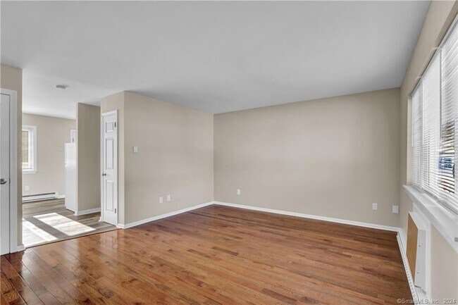 Foto del edificio - 375 Wolcott St