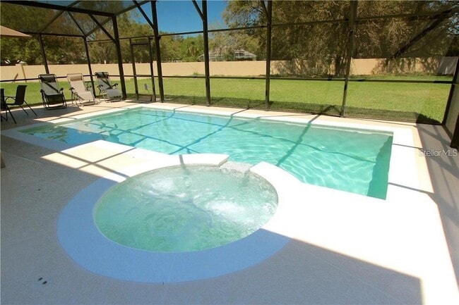 Photo - 957 Emerald Green Ct House