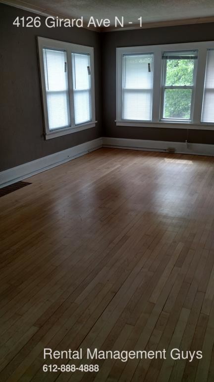 Foto principal - 4126 Girard Ave N