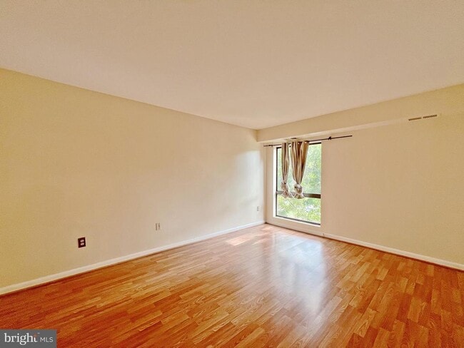 Building Photo - 13145 Dairymaid Dr