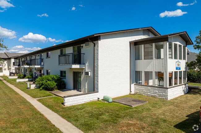 Building Photo - Serenity Manor 55+ Independent Active Living