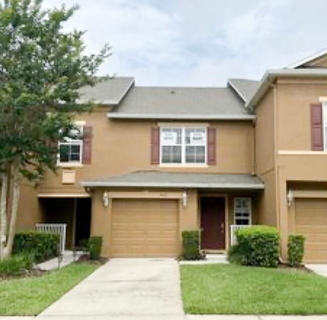 3/2.5 in Hawthorne Glen - New carpet and p... - 3/2.5 in Hawthorne Glen - New carpet and p... Townhome