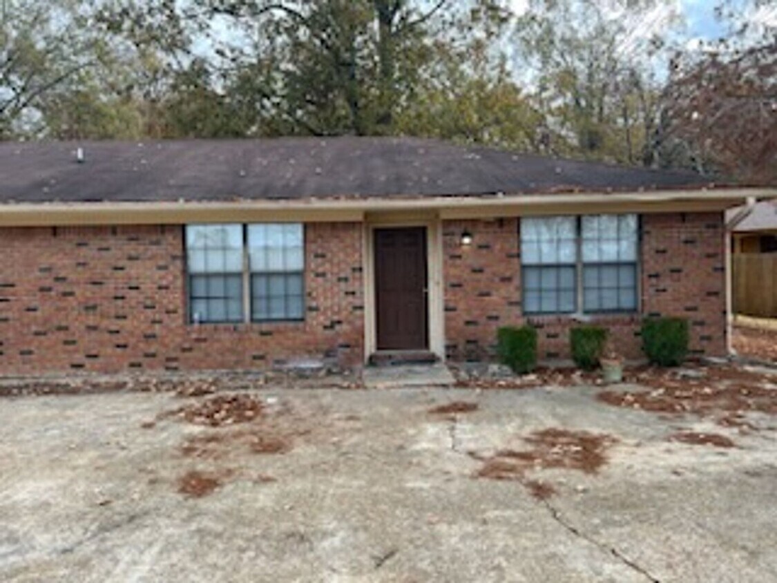 2534 Southern Heights Rd, Tupelo, MS 38801 House Rental in Tupelo, MS