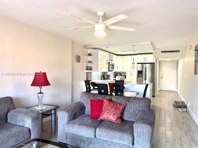 Building Photo - 1 Royal Palm Way